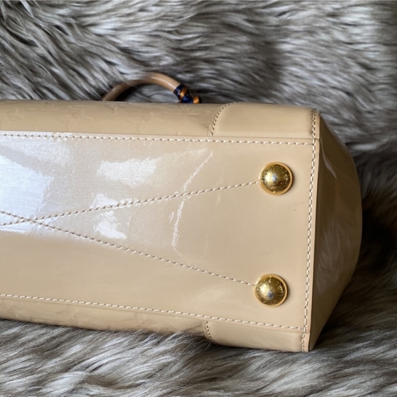 ❗️SOLD❗️🎉HPLouis Vuitton Monogram Vernis Santa Monica in Dune (Beige) - Picture 9 of 16